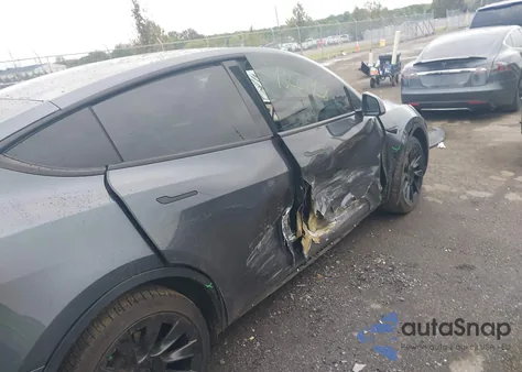 2023 Tesla Model Y Awd/Long Range Dual Motor All-Wheel Drive из США, поврежденный, VIN 7SAYGDEE5PA033940